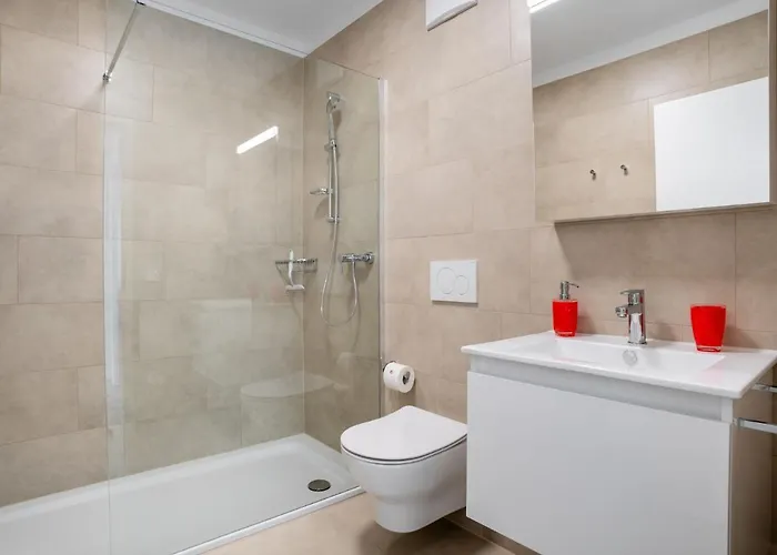 Loctowers A4-4-2 By Interhome *